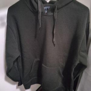 Black sweatshirt